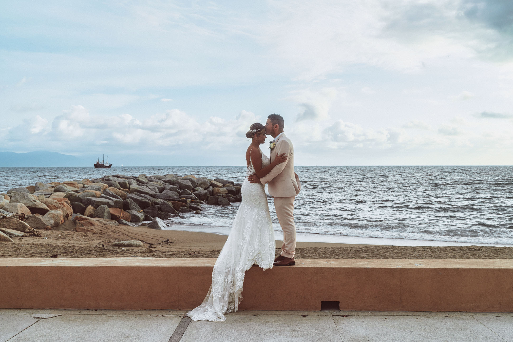 Maggie & Juan wedding in Puerto Vallarta · México — photo 12
